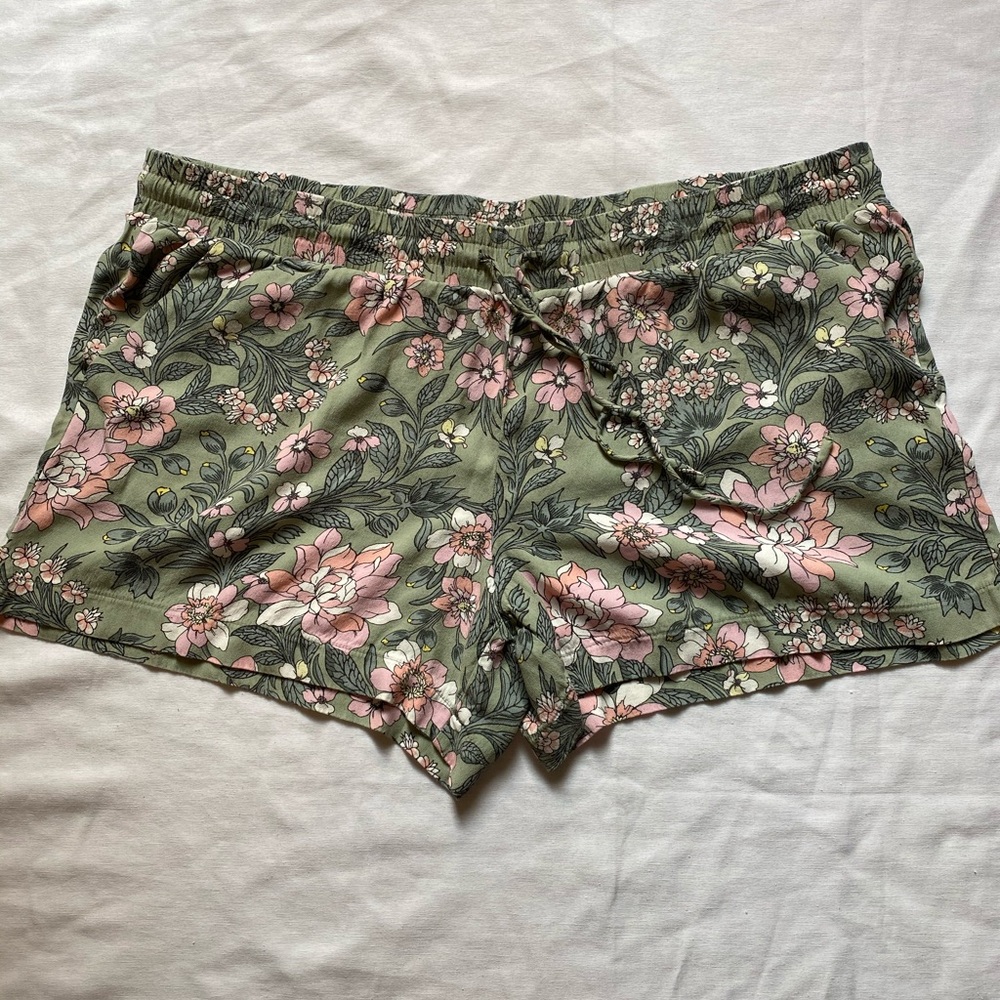 LOFT Green and Pink Drawstring Floral Shorts XL